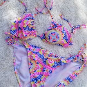 Vibrant tribal print 2pc swimsuit